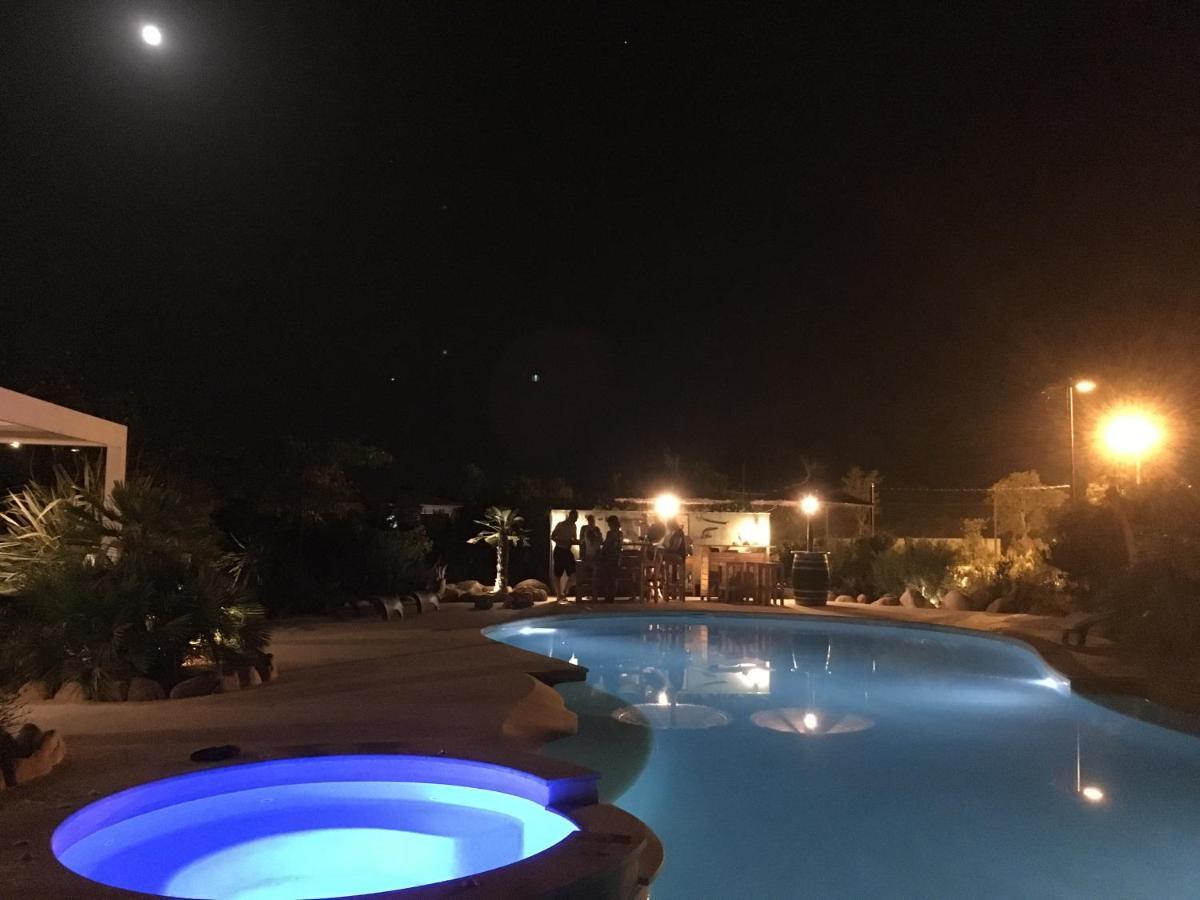 Villa L'hacienda Piscine Chauffee A 28, Spa, Boulodrome Et Court De Tennis Prives, 2 Independantes *